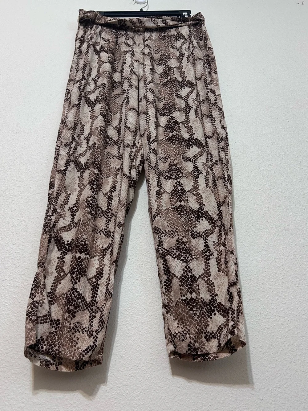 Justice Girls Snakeskin Print Rayon Pants Size 18 NWT